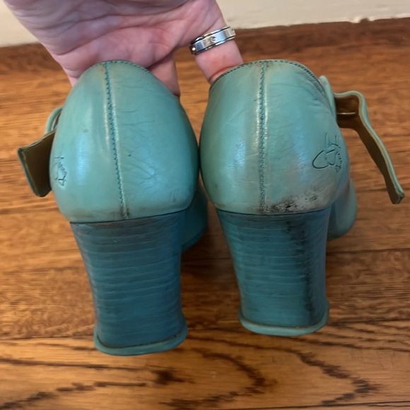 John Fluevog Turquoise Leather Heels - Picture 2 of 9